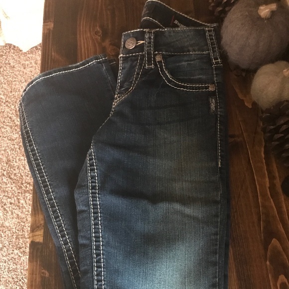 NWT Silver Jeans Suki Mid Rise Slim Boot Cut Jeans - Picture 7 of 7